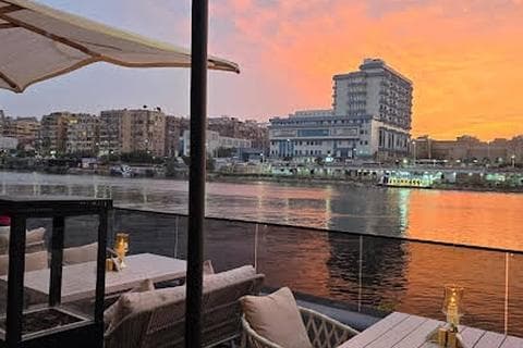 Lavender Restaurant & Lounge